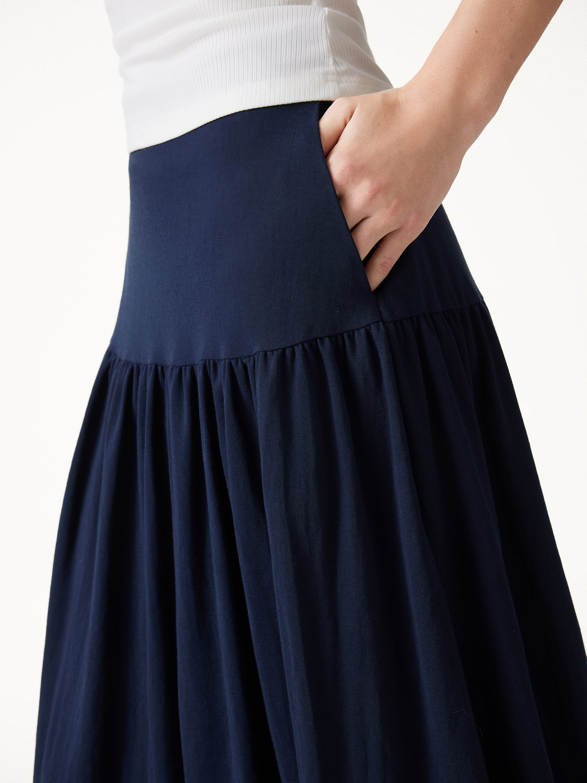 2Pcs Set Cropped Bra Top & Midi Skirt with Pockets