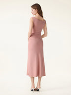 Elegant Boatneck Tucked Fit-and-Flare Midi Bra Dress