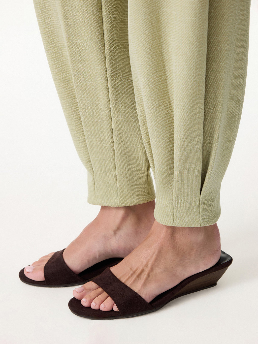 2Pcs Set Stand Collar V-Neck Top & Wrinkle-Resistant Tapered Pant